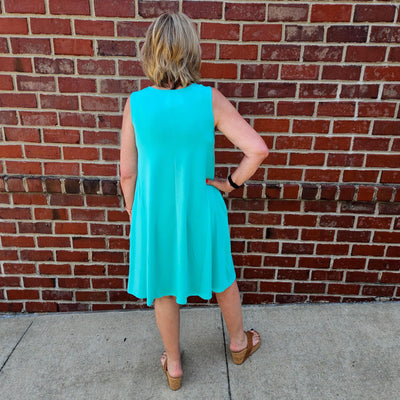 Sleeveless Flared Dress w/ Side Pockets