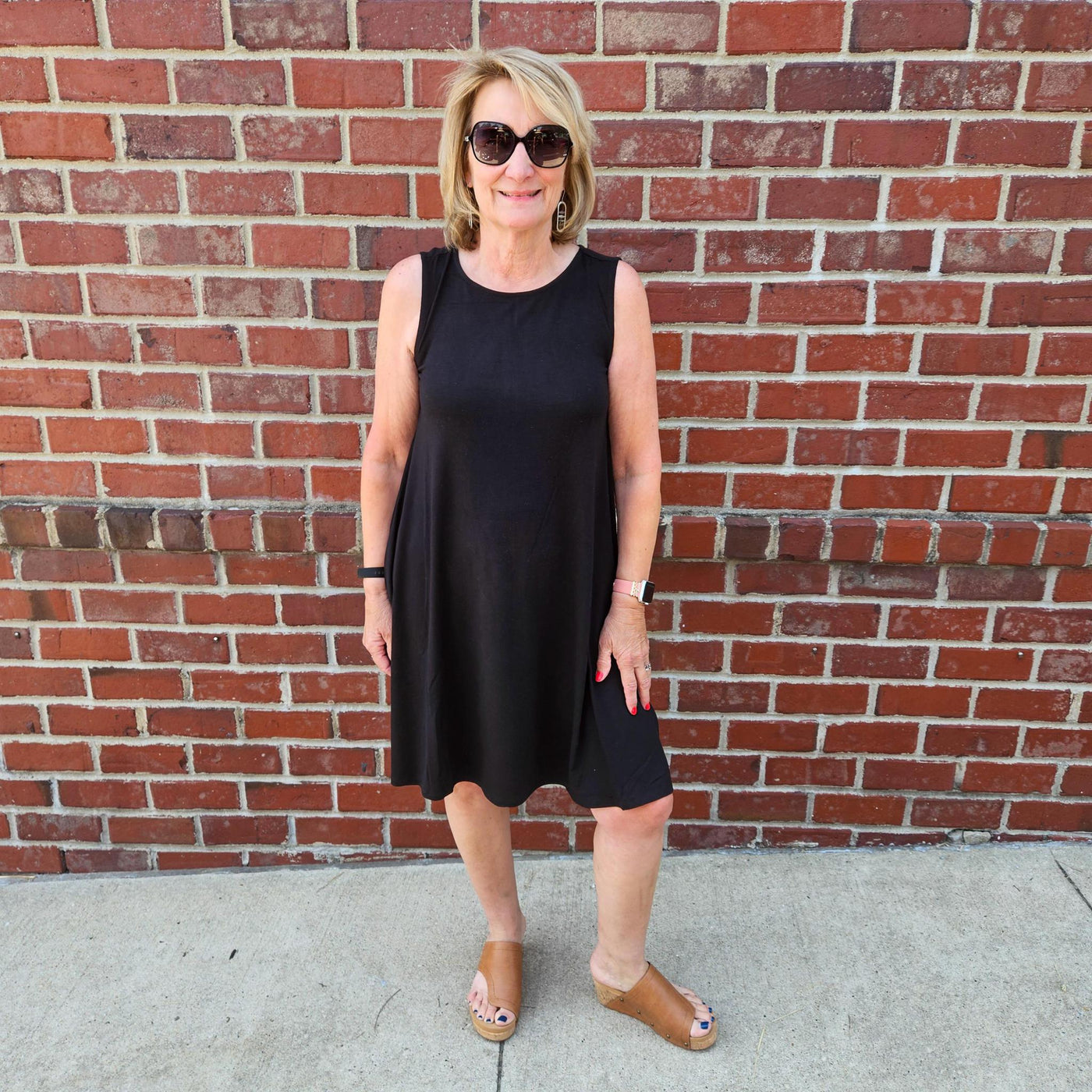 Sleeveless Flared Dress w/ Side Pockets