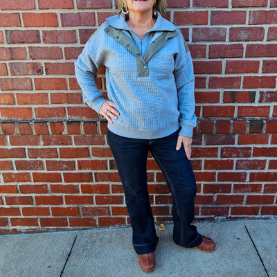 Quilted Hood Top w/ Turtle Neck