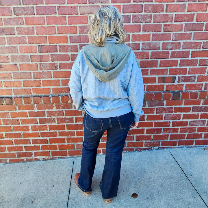 Quilted Hood Top w/ Turtle Neck