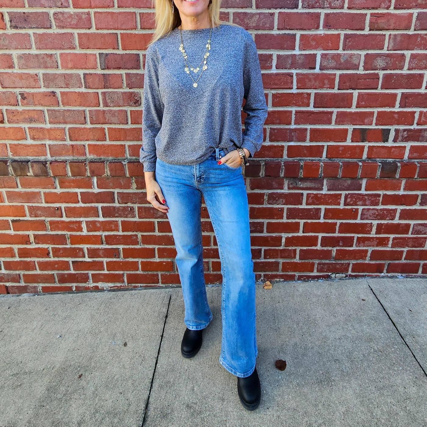 Hacci Round Neck Long Sleeve Tee