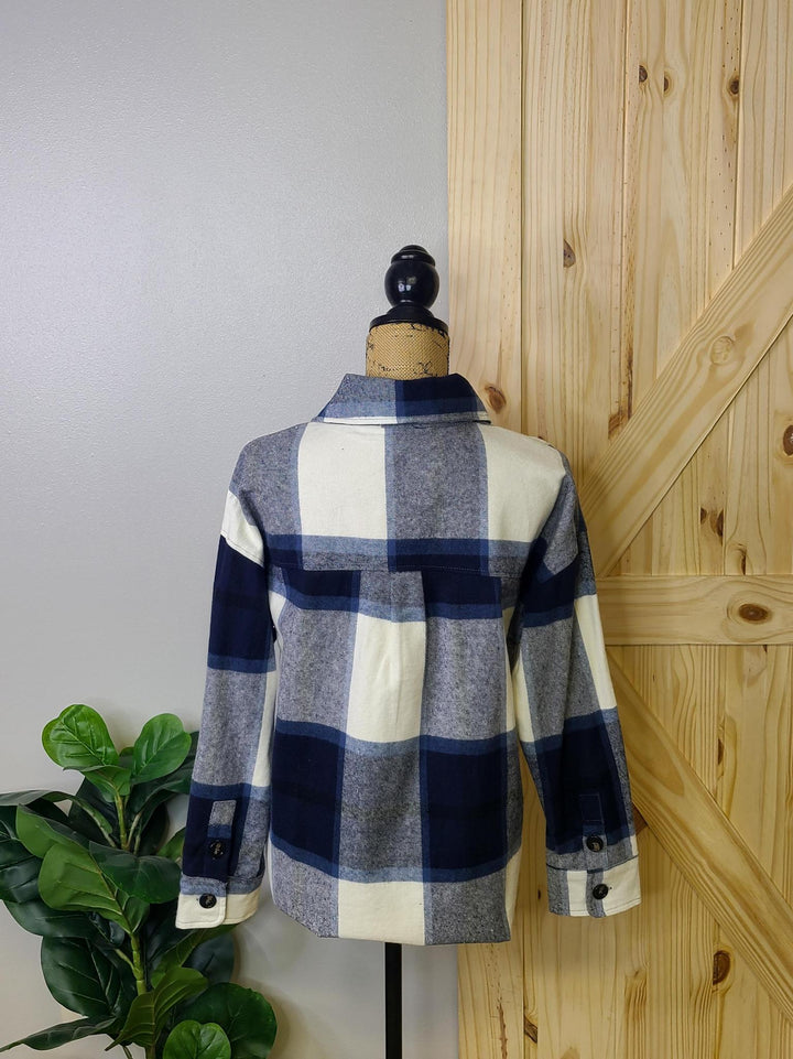 Flannel Button Up w/ Pockets