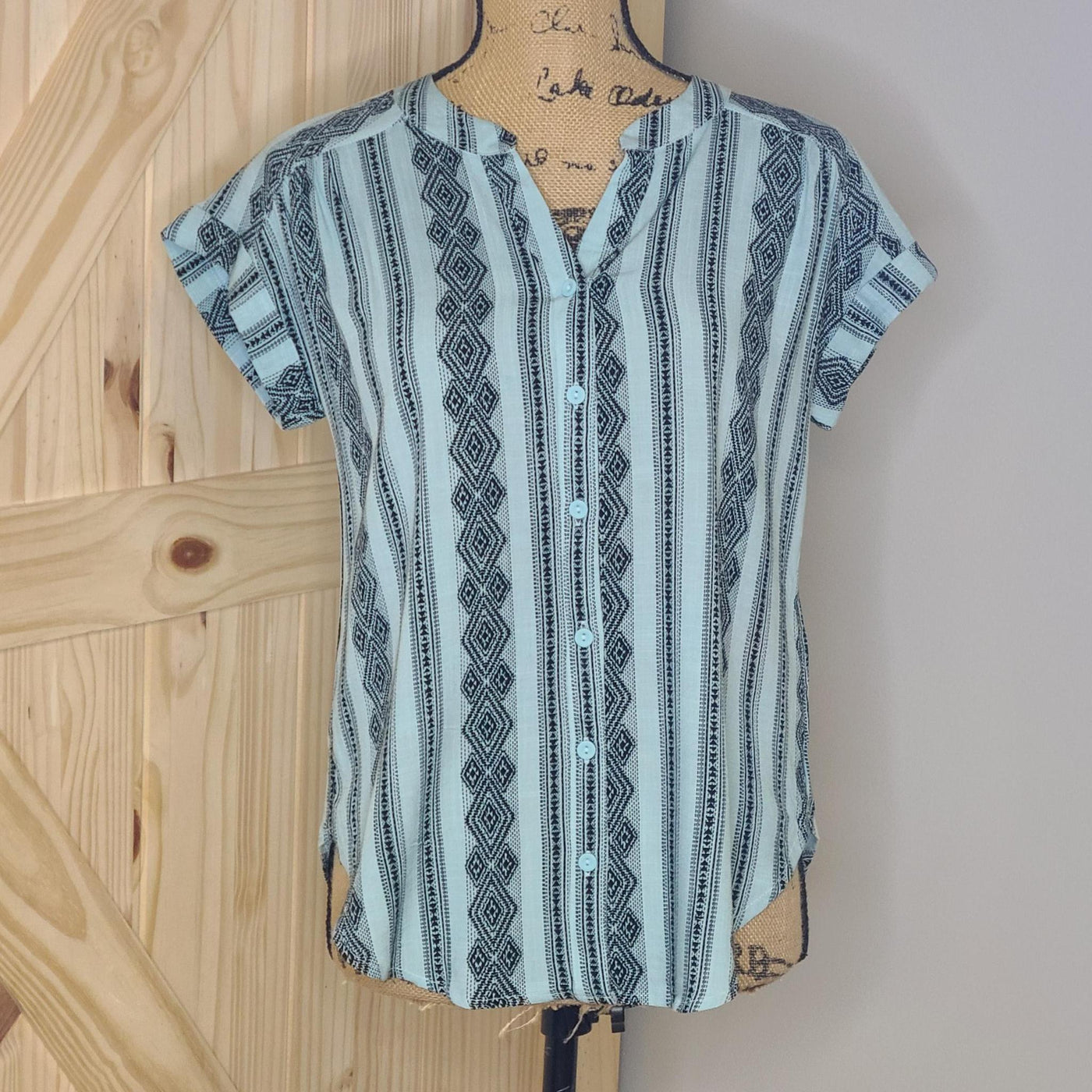 Lightweight Button Up w/ Aztec Print