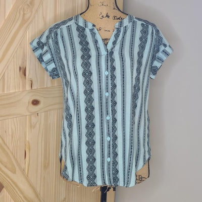 Lightweight Button Up w/ Aztec Print