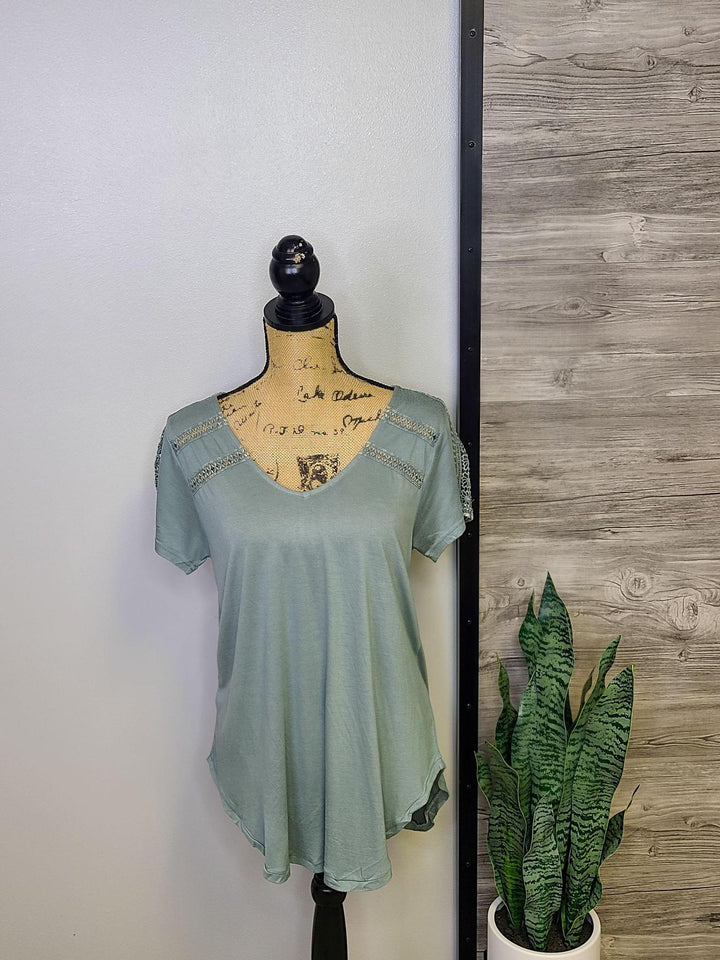 Double Trim Yoke Dye T-Shirt
