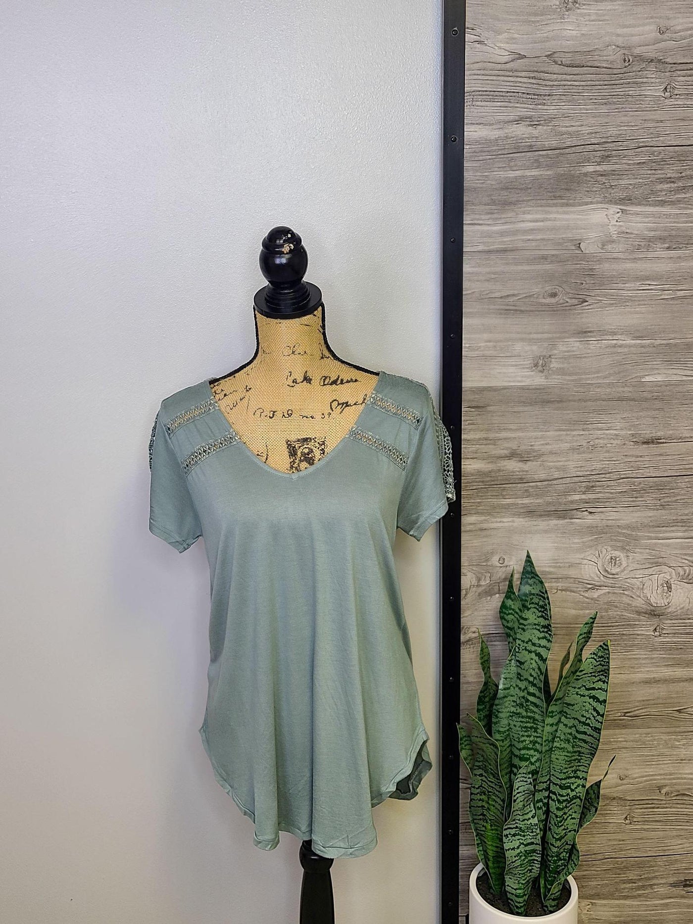 Double Trim Yoke Dye T-Shirt