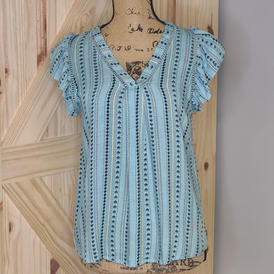 Lightweight V-neck w/ Ruffled Sleeves