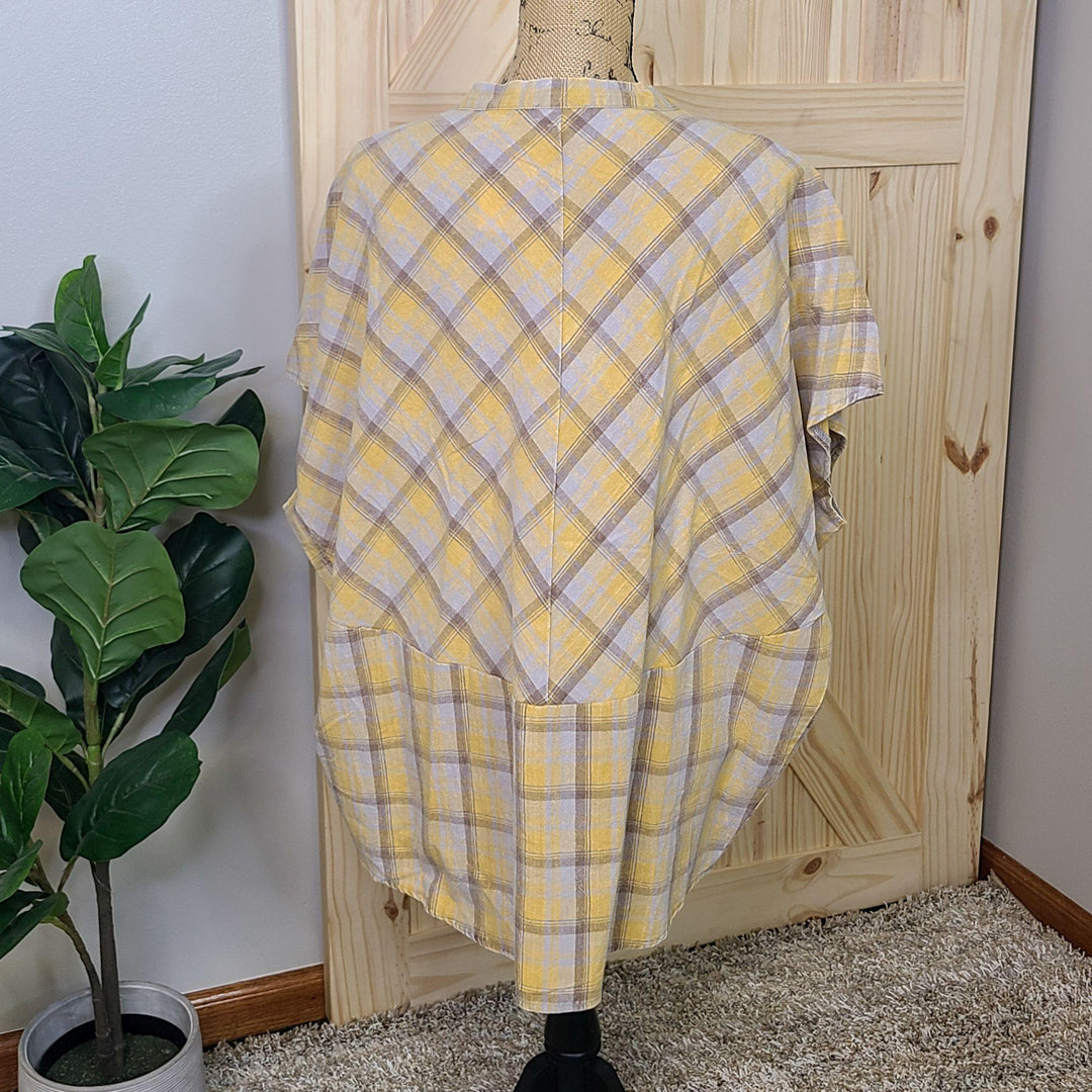 Flowy Sleeveless Plaid Woven Top