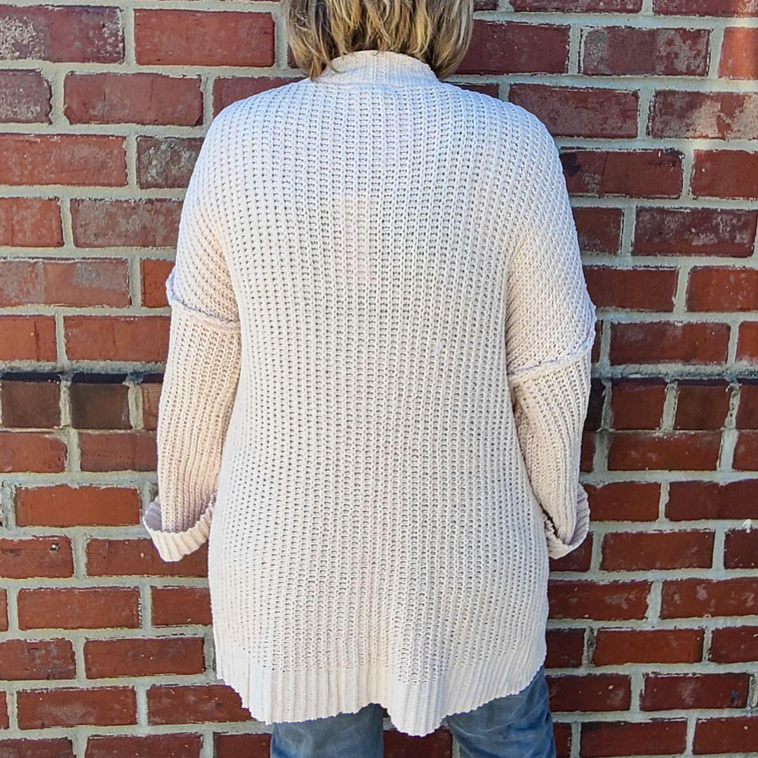 Soft Knitted Cardigan w/ Pockets