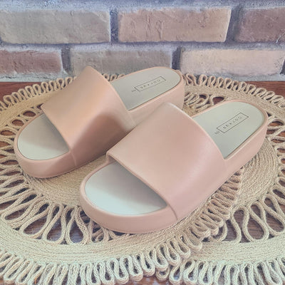 Corkys Sand Colored Slides