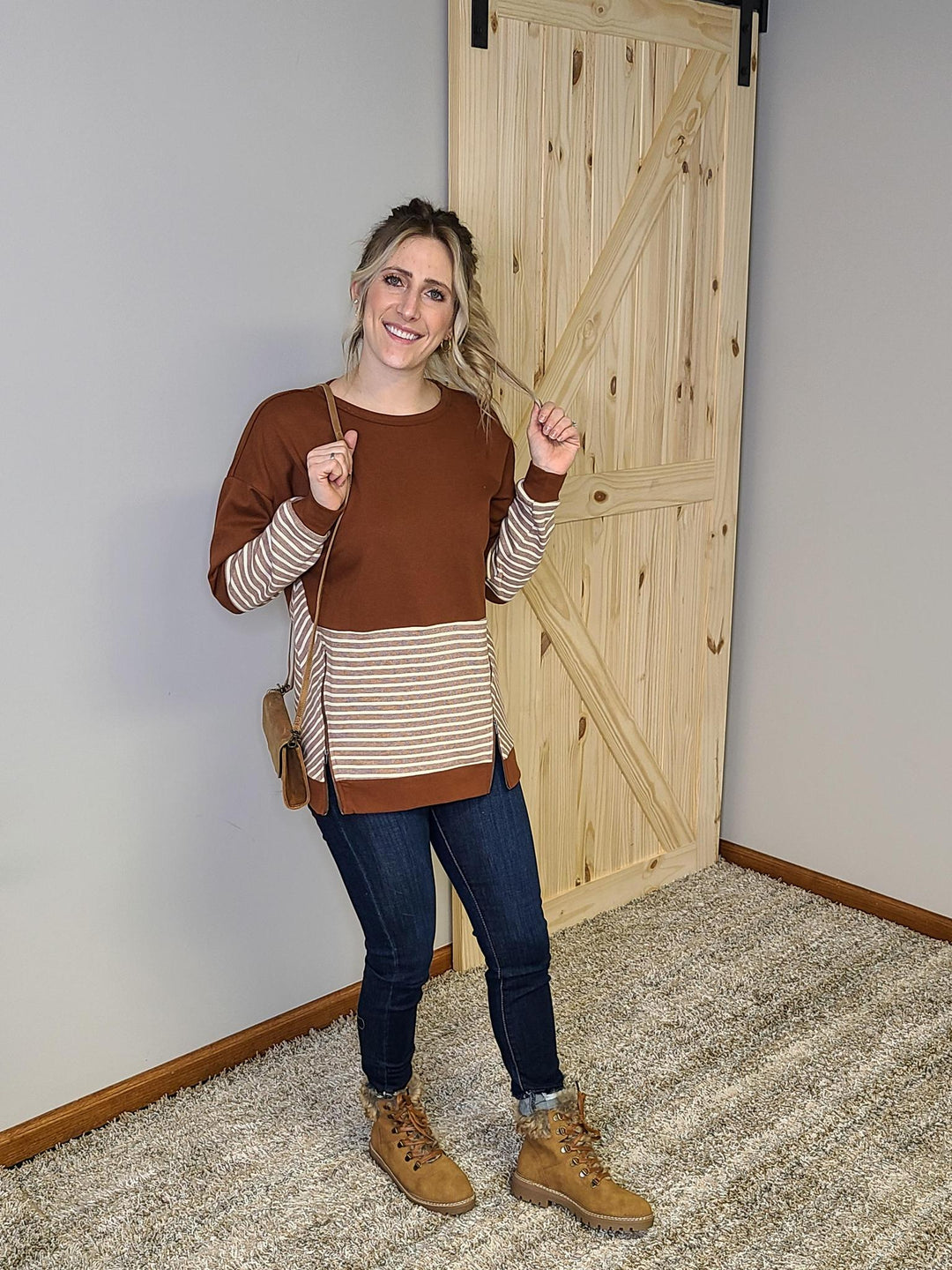 Striped Mixed Pullover w/ Zipper