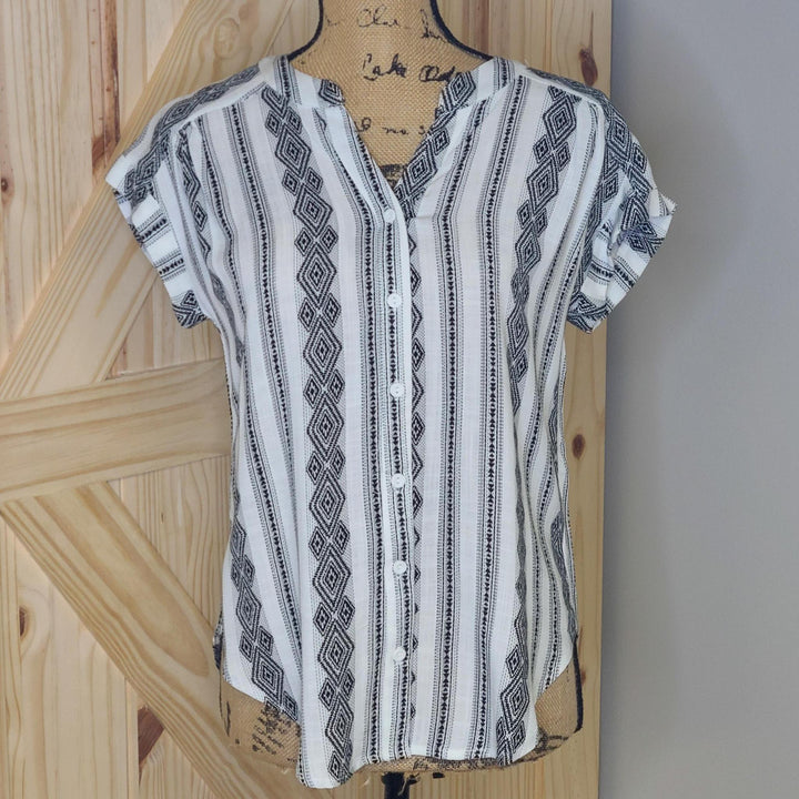 Lightweight Button Up w/ Aztec Print