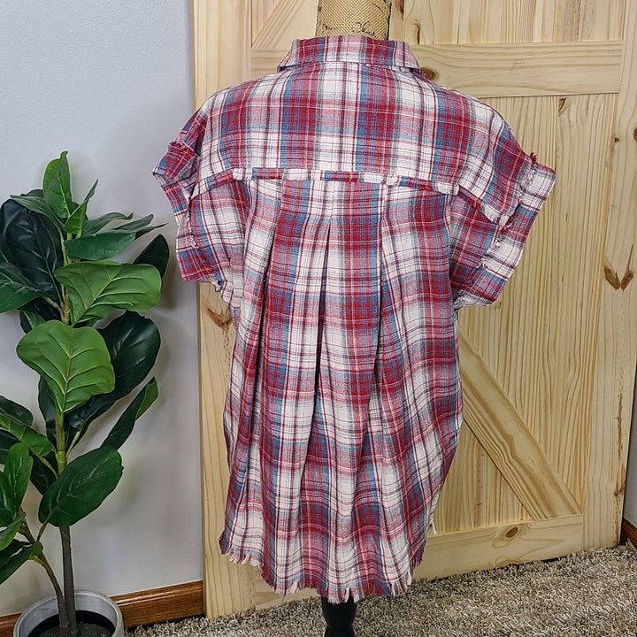 Short Sleeved Plaid Pattern Top