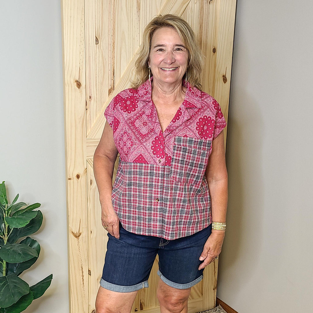 Sleeveless Print Mix Button Top
