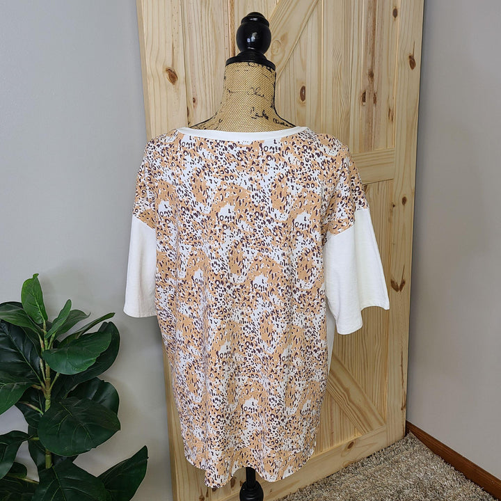ANIMAL PRINT MIX TEE
