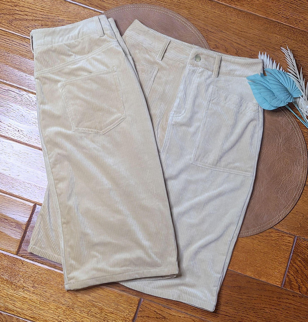 High Waisted Skirt w/ Pockets