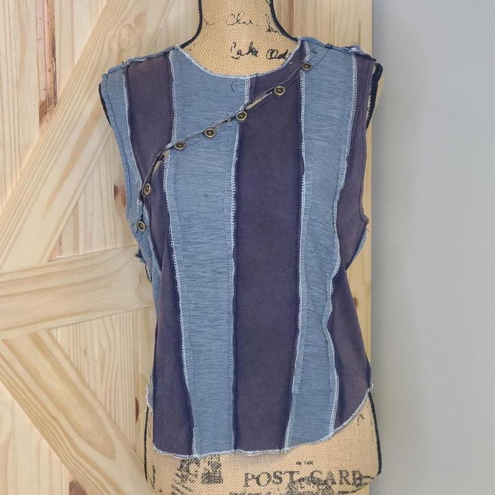 Sleeveless Top w/ Diagonal Buttons