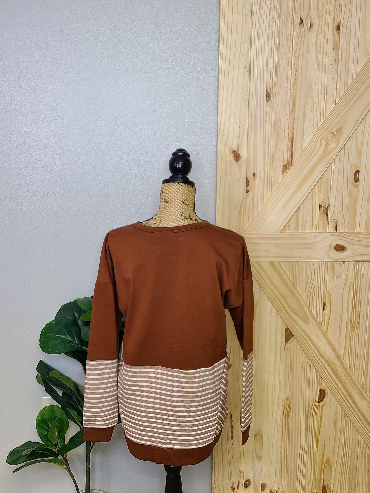 Striped Mixed Pullover w/ Zipper