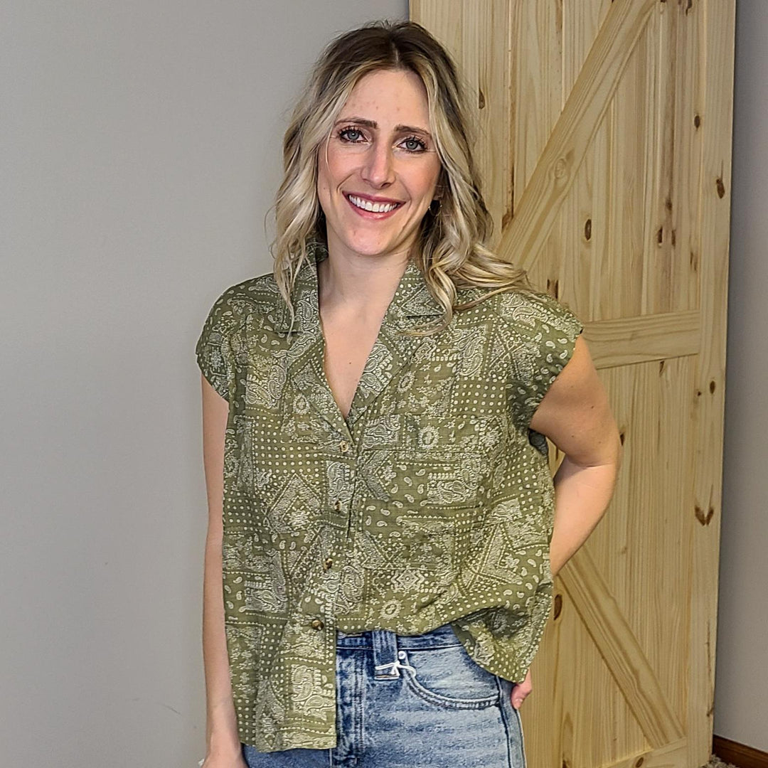 Sleeveless Bandana Printed Top
