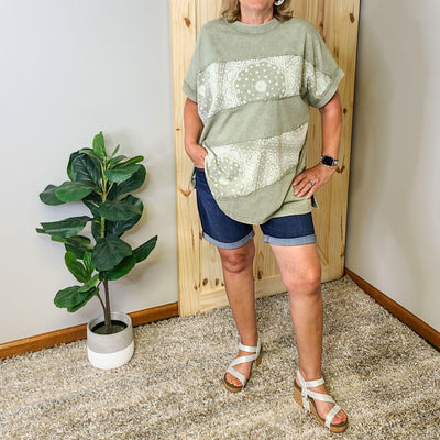 Short Sleeve Bandana Print Top
