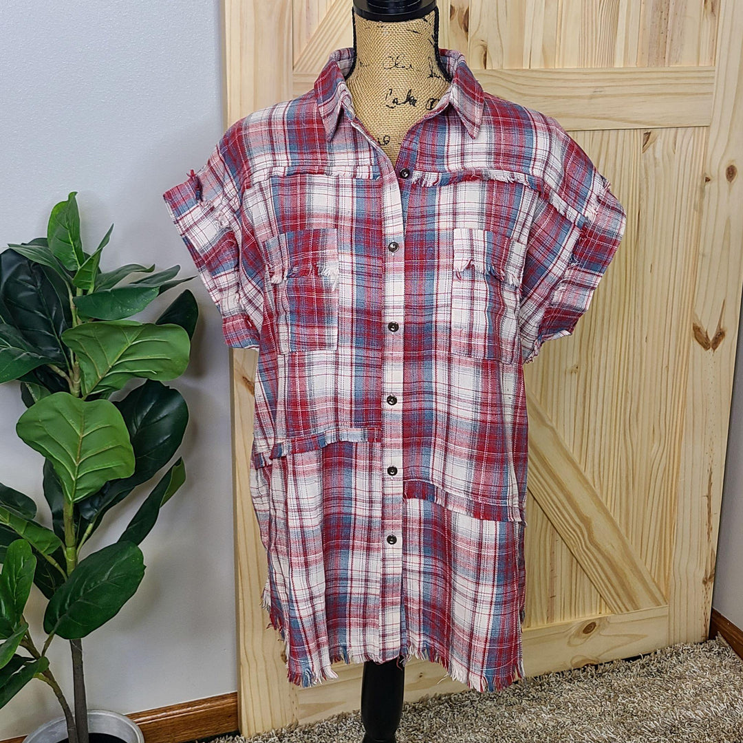 Short Sleeved Plaid Pattern Top