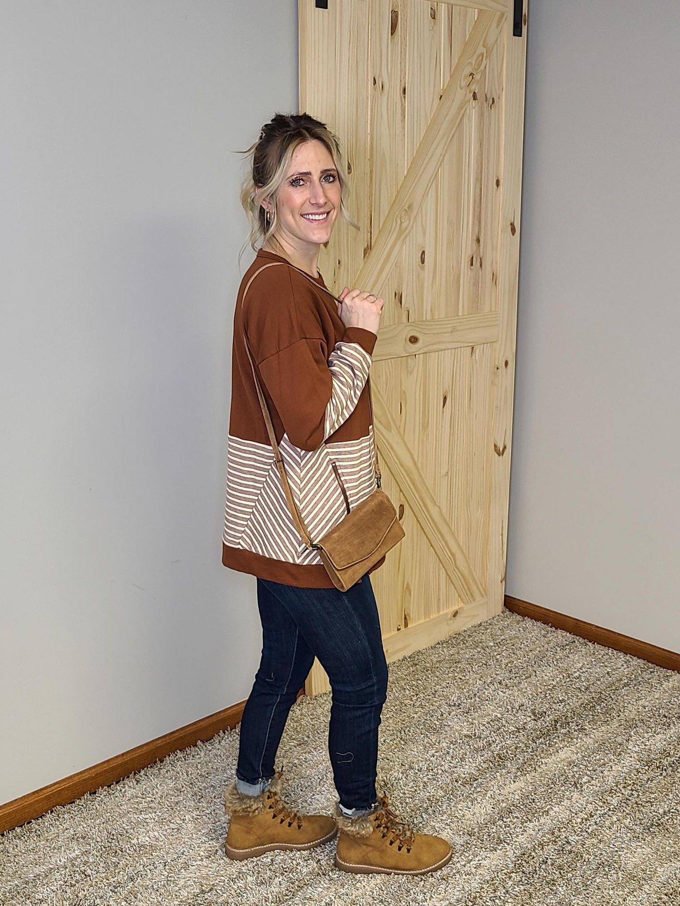 Striped Mixed Pullover w/ Zipper