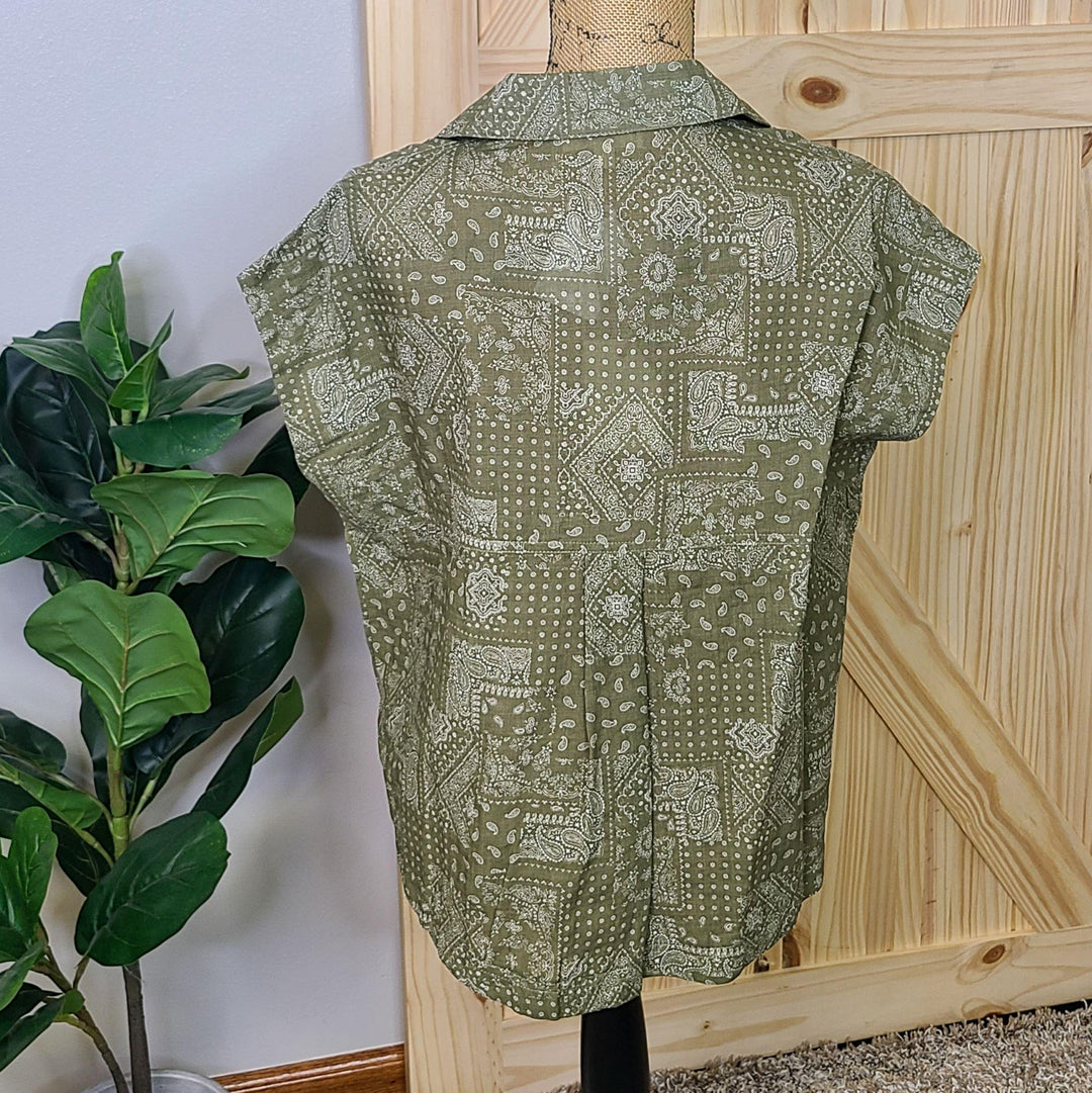 Sleeveless Bandana Printed Top