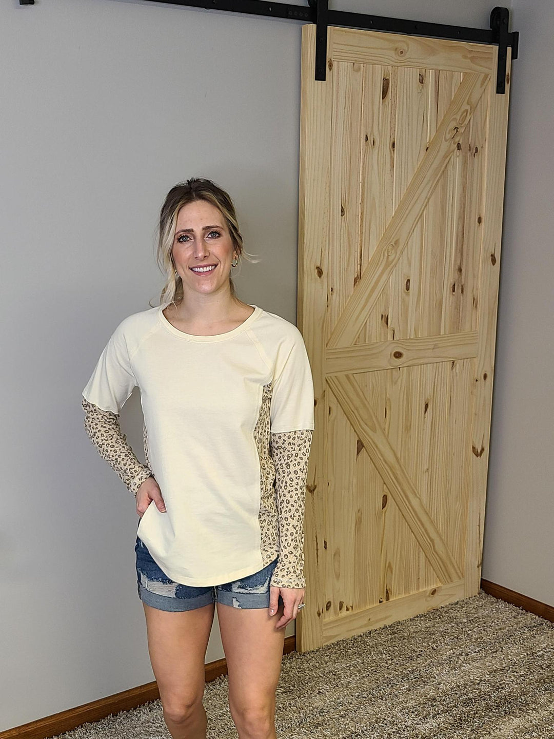 Leo Print Mix Round Neck Raglan Top